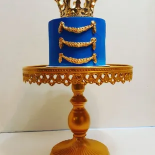 Smash cake for a special little prince