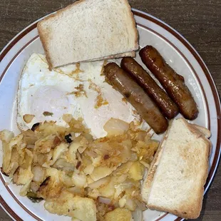 a plate of breakfast food