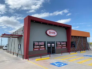 Las Alitas Sports & Wings