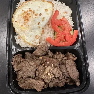 food, chicken wings and fried chicken