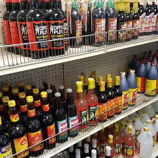 Assorted sauces and vinegars (3/26/19)