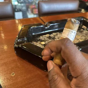 Light cigar