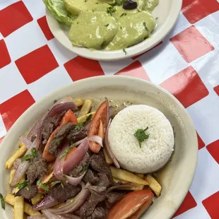 Papa a la Huancaina Lomo saltado