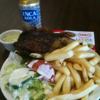 Pollo a la Brasa con Papas y Ensalada