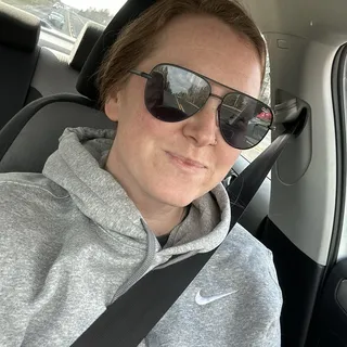 Lindsey B.