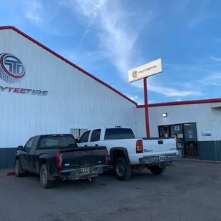 Tinley Tee Tire