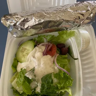 Side salad and pita