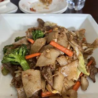 29. Stir-Fried Big Flat Rice Noodles
