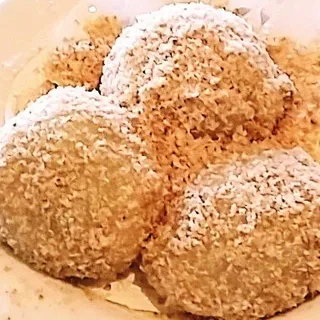 Deep-Fried Sesame Seed Ball