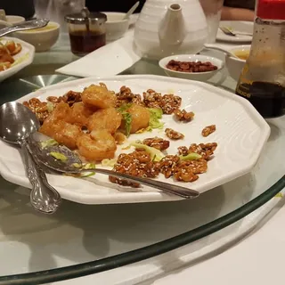 Honey Walnut Prawns