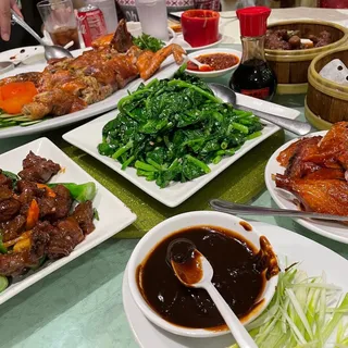 Peking Roast Duck with Steam Buns