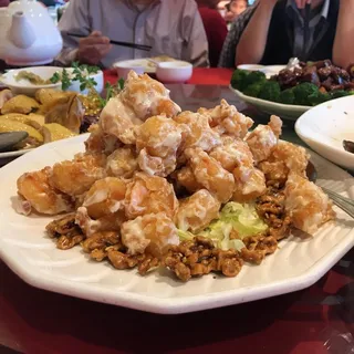 Vanilla Prawns with Honey Glazed Walnuts