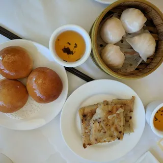 Steamed Shrimp Dumplings