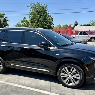 24' Cadillac XT6
