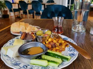 Grandiflora Wine Garden