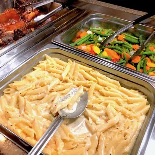 Pasta, Vegetable Medley and Ribs