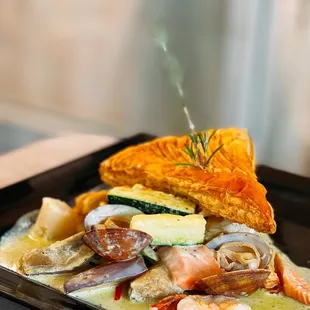 Fisherman&apos;s Pot Pie