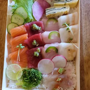 Regular Chirashi To Go.