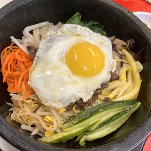 dolsot bibimbap