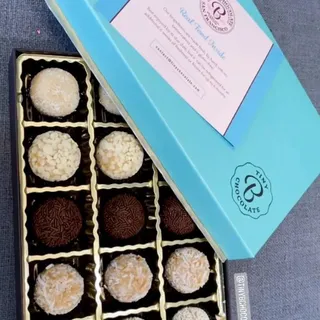 Gift box - 15 brigadeiros chocolate truffle