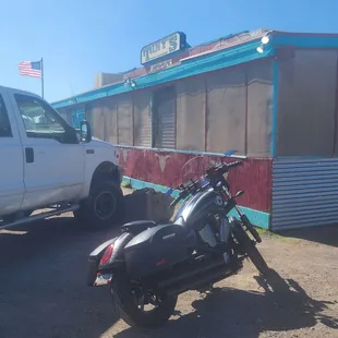 Classic desert scenery and a local gem!