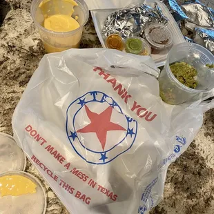 &quot;Don&apos;t make a mess in Texas&quot; (Tio to-go)