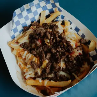 Chili cheese fries with Carne Asada
