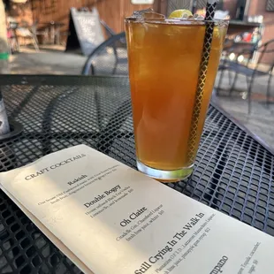 Double Bogey (house-infused black tea vodka, limoncello, and lemonade).