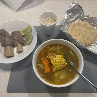 Sopa de Res