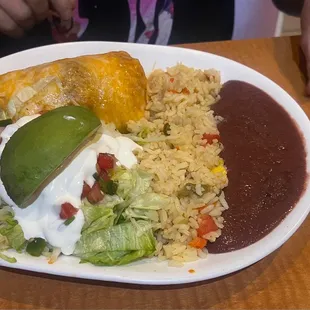 Burrito (Res o Pollo) / beef