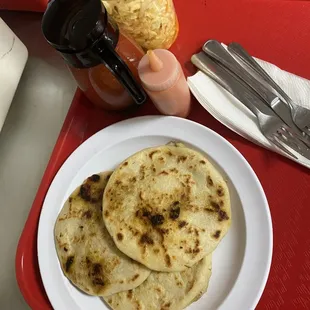 Pupusas revueltas