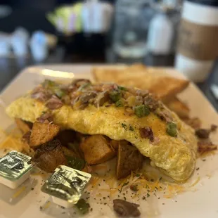 This is the meat lovers omelette. Quite delectable.
