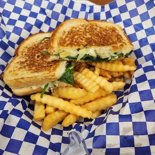 Spinach Artichoke grilled cheese