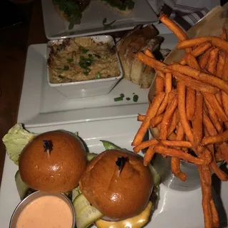 BURGER SLIDERS