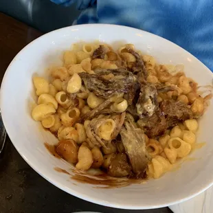 Pulled pork Mac and cheese