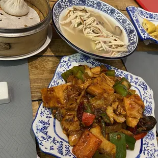 Twice-Cooked Pork Slice Szechuan Style ()