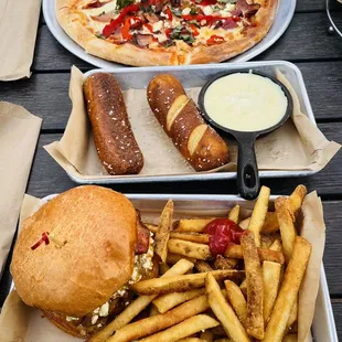 food, pizza