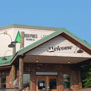 Welcome to High Pines (beer)