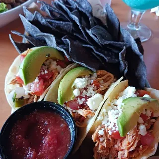 Chicken Rojo Avocado