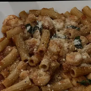 Gamberi Caprese Rigatoni