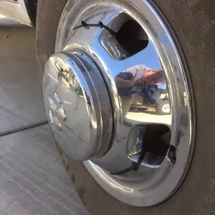 Zip tire beauty ring