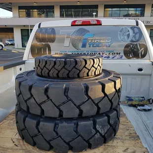 Solid Forklift Tire Service