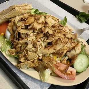 Chicken Breast Salad with Pita Bread
