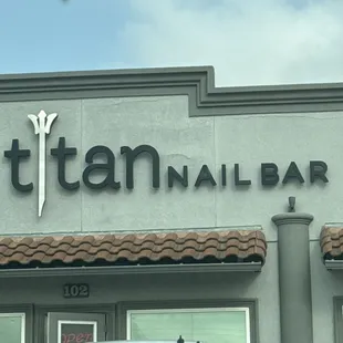 Front entry way of the worst nail salon in the coastal bend. The absolute worst!!!!