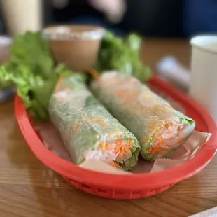 Spring rolls ordered without noodles