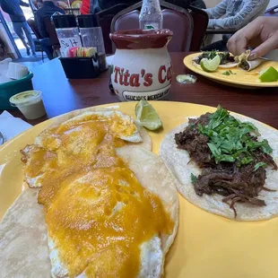 Barbacoa taco, huevos rancheros