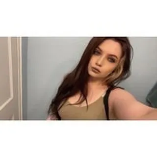 Mackenzie M.