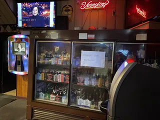 Roxy's Roadhouse