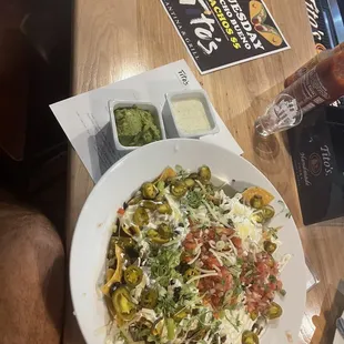 $5 nachos. Good. Lordt.