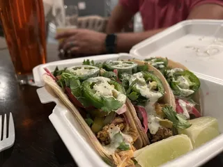 Muchachos Tacos LKN